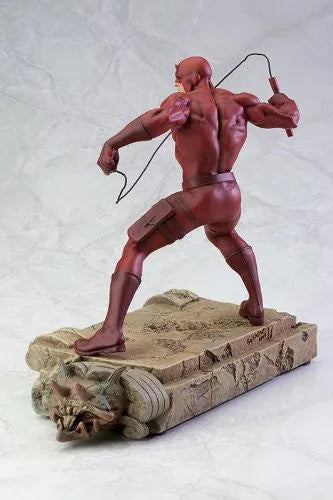 Daredevil - Fine Art Statue - 1/6 (Kotobukiya)ㅤ – Kotobukiya – ActionFigureBrasil — ângulo diferente