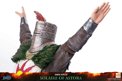 DARK SOULS - Solaire of Astora Statueㅤ – First 4 Figures – ActionFigureBrasil — iluminação de estúdio