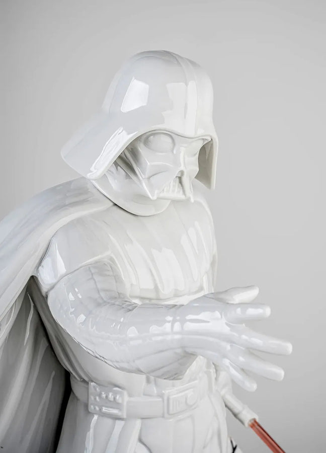 Darth Vader (Cherry Blossom Edition) - LIMITED EDITION: 88 – Lladró – ActionFigure Brasil