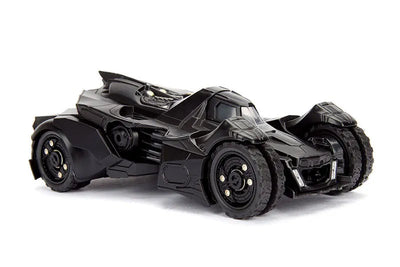 "DC Comics" 1/24 Diecast Vehicle Batmobile & Batman [Game "Batman: Arkam Knight"]ㅤ – Jada Toys – ActionFigureBrasil — ambientada