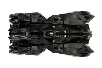 "DC Comics" 1/24 Diecast Vehicle Batmobile & Batman [Game "Batman: Arkam Knight"]ㅤ – Jada Toys – ActionFigureBrasil — com base expositora