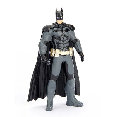 "DC Comics" 1/24 Diecast Vehicle Batmobile & Batman [Game "Batman: Arkam Knight"]ㅤ – Jada Toys – ActionFigureBrasil — iluminação de estúdio