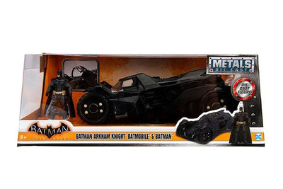"DC Comics" 1/24 Diecast Vehicle Batmobile & Batman [Game "Batman: Arkam Knight"]ㅤ – Jada Toys – ActionFigureBrasil — ângulo diferente