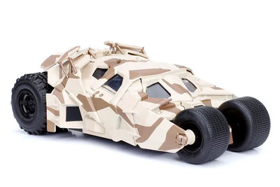 "DC Comics" 1/24 Diecast Vehicle Batmobile (Camouflage) & Batman "Dark Knight Rising"ㅤ – Jada Toys – ActionFigureBrasil — ambientada