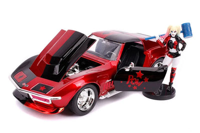"DC Comics" 1/24 Diecast Vehicle Chevrolet, Corvette Stingray (1969 Model) & Harley Quinn [Comic]ㅤ – Jada Toys – ActionFigureBrasil — detalhe do produto