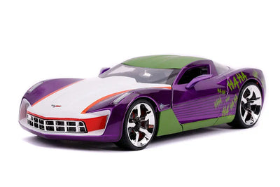 "DC Comics" 1/24 Diecast Vehicle Chevrolet, Corvette Stingray (2009 Model) & Joker [Comic]ㅤ – Jada Toys – ActionFigureBrasil — ângulo diferente