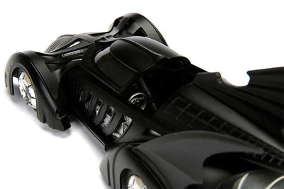 "DC Comics" 1/24 Scale, Diecast Vehicle Batmobile & Batman [Movie "Batman Forever"]ㅤ – Jada Toys – ActionFigureBrasil — close