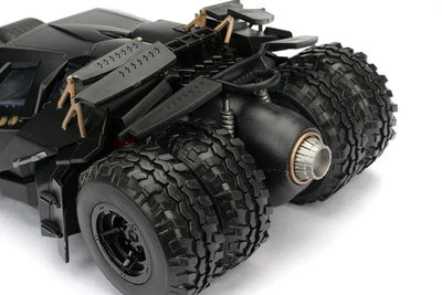 "DC Comics" 1/24 Scale, Diecast Vehicle Batmobile & Batman [Movie "Dark Knight"]ㅤ – Jada Toys – ActionFigureBrasil — close