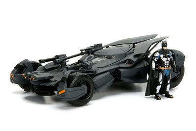 "DC Comics" 1/24 Scale, Diecast Vehicle Batmobile & Batman [Movie "Justice League"]ㅤ – Jada Toys – ActionFigureBrasil
