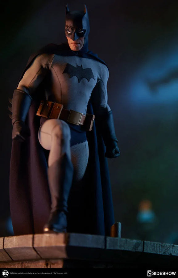 DC Comics - 1/6 Scale Figure: SideShow Sixth Scale Batman (Version 2)(Provisional Pre-order)ㅤ – Sideshow Collectibles – ActionFigureBrasil
