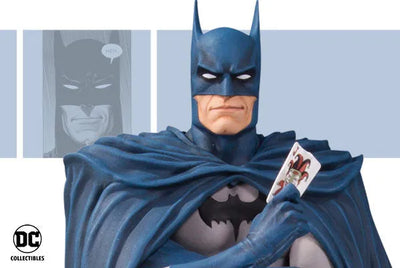 "DC Comics" DC Mini Statue "Designer Series" Batman By Brian Bolland(Provisional Pre-order)ㅤ – DC Collectibles – ActionFigureBrasil