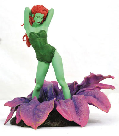 "DC Comics" PVC Statue DC Gallery Poison Ivyㅤ – Diamond Select Toys – ActionFigureBrasil