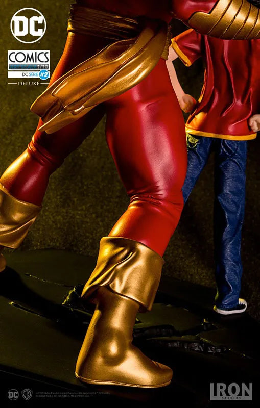 DC Comics - Shazam & Billy Batson 1/10 Art Scale Statueㅤ – Iron Studios – ActionFigureBrasil