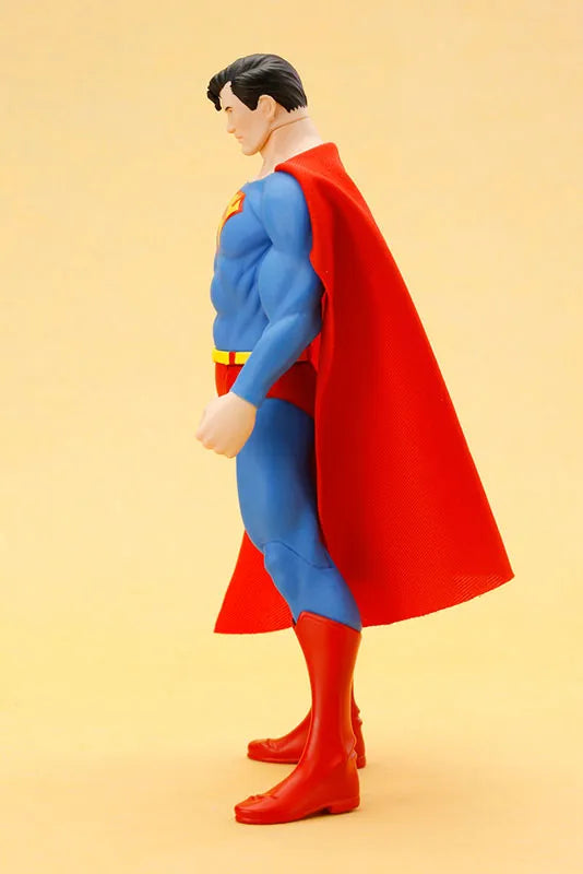 DC UNIVERSE ARTFX+ 