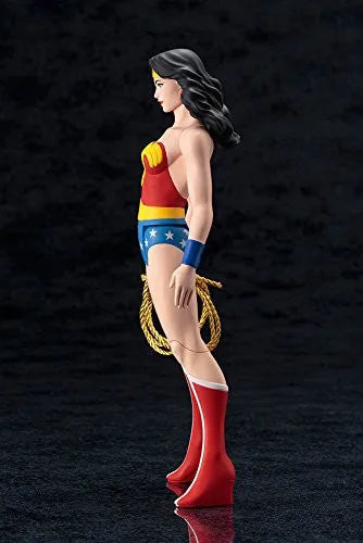 DC Universe - Wonder Woman - ARTFX+ - Super Powers Classics - 1/10 (Kotobukiya)ㅤ – Kotobukiya – ActionFigureBrasil