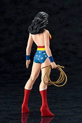 DC Universe - Wonder Woman - ARTFX+ - Super Powers Classics - 1/10 (Kotobukiya)ㅤ – Kotobukiya – ActionFigureBrasil