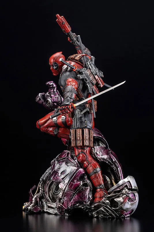 Deadpool - Fine Art Statue - Fine Art Statue Signature Series - 1/6 (Kotobukiya)ㅤ – Kotobukiya – ActionFigureBrasil
