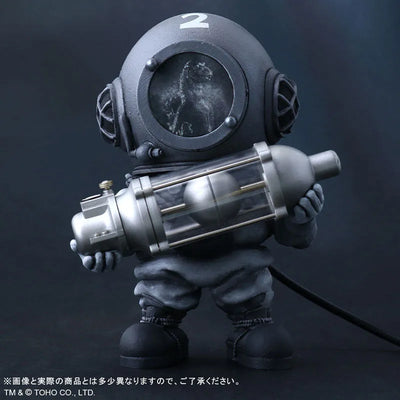 Deforeal Godzilla Dr. Serizawa Monochrome [PLEX]ㅤ – PLEX – ActionFigureBrasil — ângulo diferente