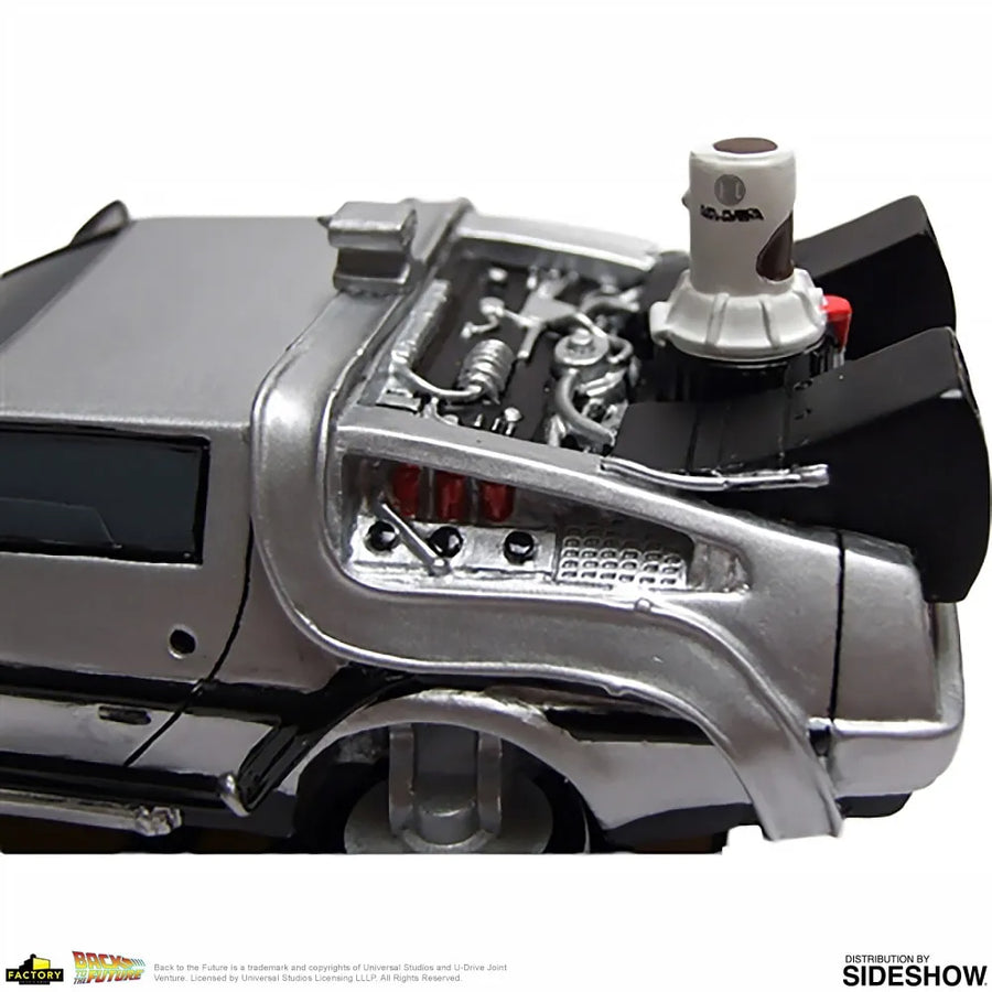 Delorean Time Machine (Premium Motion) – Factory Entertainment – ActionFigure Brasil