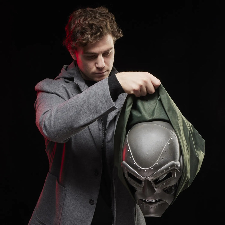Doctor Doom Premium Roleplay – Hasbro – ActionFigure Brasil