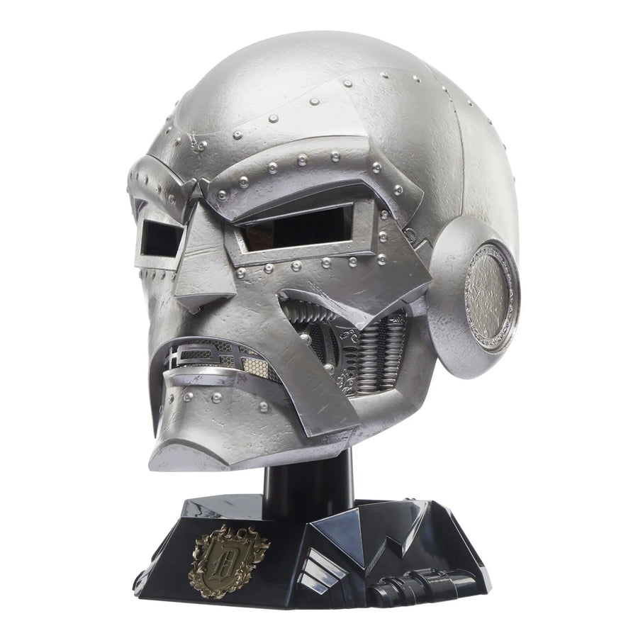 Doctor Doom Premium Roleplay – Hasbro – ActionFigure Brasil