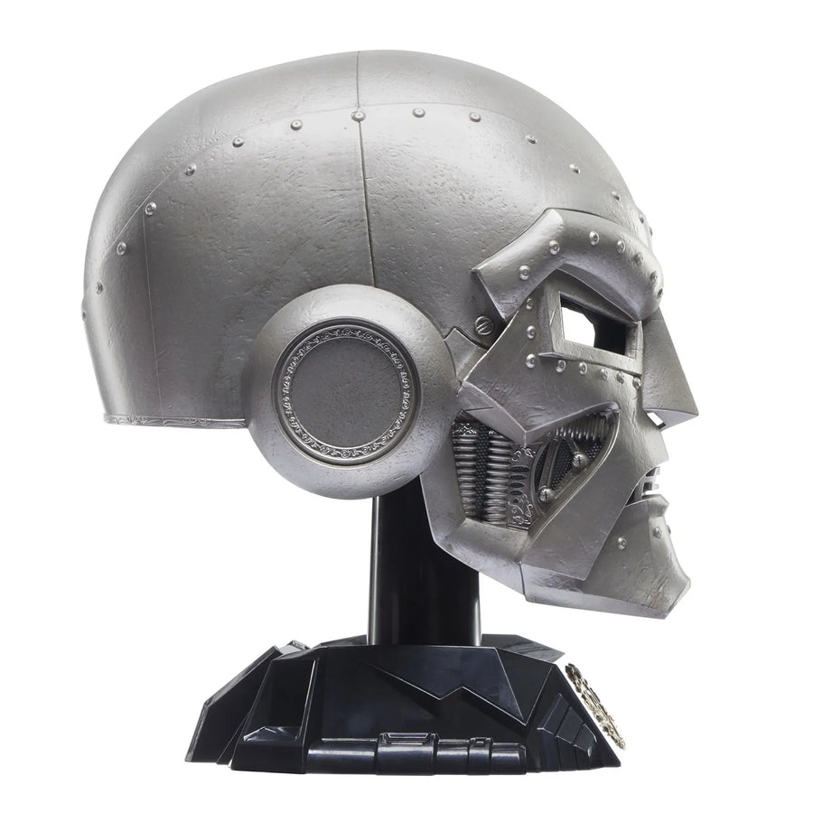Doctor Doom Premium Roleplay – Hasbro – ActionFigure Brasil