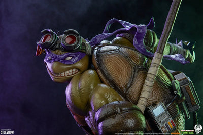 Donatello (Deluxe Edition) - LIMITED EDITION: 500 (Deluxe Edition) – PCS – ActionFigure Brasil — ângulo diferente