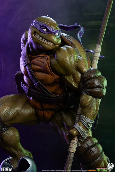 Donatello (Deluxe Edition) - LIMITED EDITION: 500 (Deluxe Edition) – PCS – ActionFigure Brasil — com base expositora