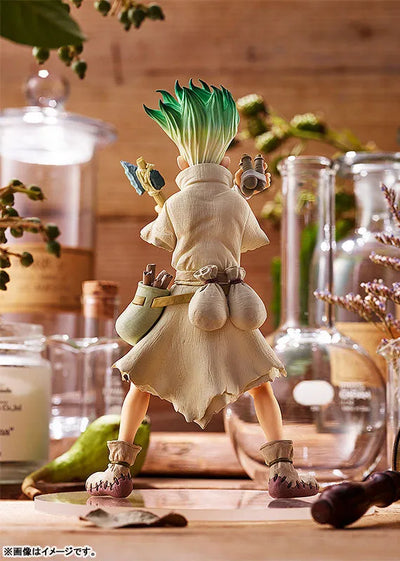 Dr. Stone - Ishigami Senkuu - Pop Up Parade (Good Smile Company)ㅤ – Good Smile Company – ActionFigureBrasil — ângulo diferente