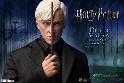 Draco Malfoy (Teenage Suit Version) – Star Ace Toys Ltd. – ActionFigure Brasil — ângulo diferente