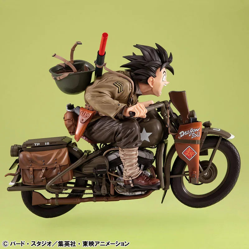 Dragon Ball Z - Son Goku - Desktop Real McCoy EX - Army ver. w/ bike (MegaHouse) [Shop Exclusive]ㅤ – MegaHouse – ActionFigureBrasil