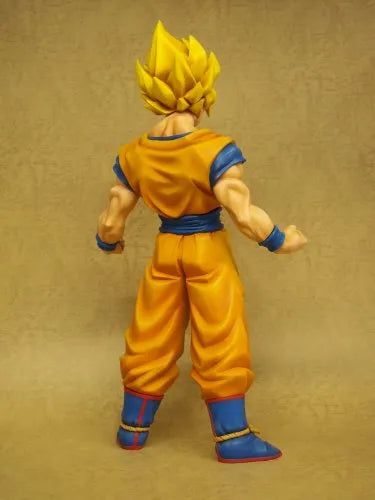 Dragon Ball Z - Son Goku SSJ - Gigantic Series - 1/4 (X-Plus)ㅤ – X-Plus – ActionFigureBrasil