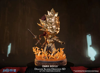 Dragon Slayer Ornstein SD – Dark Horse Comics – ActionFigure Brasil — iluminação de estúdio