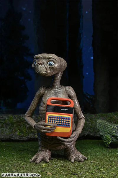 E.T. / E.T. 40th Anniversary Ultimate Action Figureㅤ – NECA – ActionFigureBrasil — close
