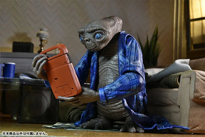 E.T. / E.T. 40th Anniversary Ultimate Action Figure Telepathy verㅤ – NECA – ActionFigureBrasil — acessórios