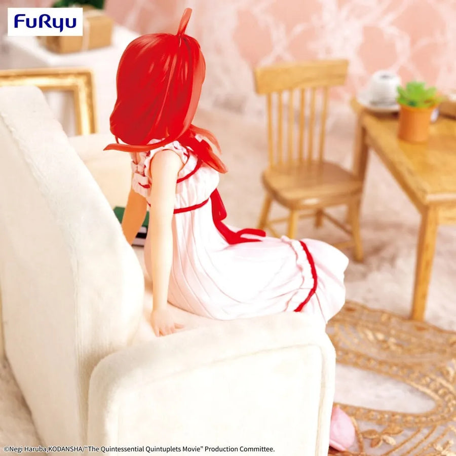Eiga Gotoubun no Hanayome - Nakano Itsuki - Noodle Stopper Figure - Kutsurogi Roomwear ver. (FuRyu)ㅤ – FuRyu – ActionFigureBrasil