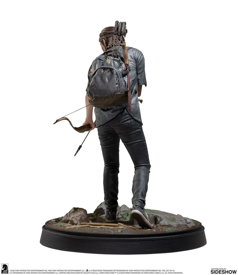 Ellie with Bow – Dark Horse Comics – ActionFigure Brasil