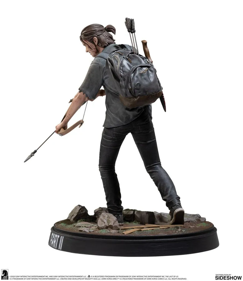 Ellie with Bow – Dark Horse Comics – ActionFigure Brasil