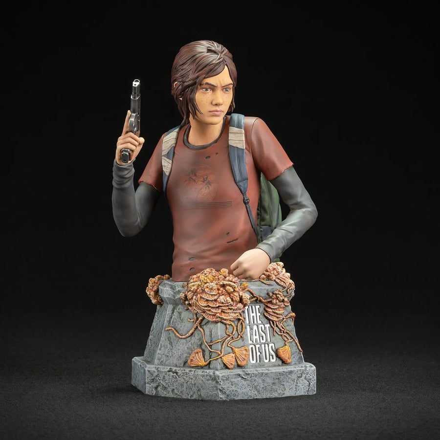 Ellie with Handgun – Dark Horse Comics – ActionFigure Brasil
