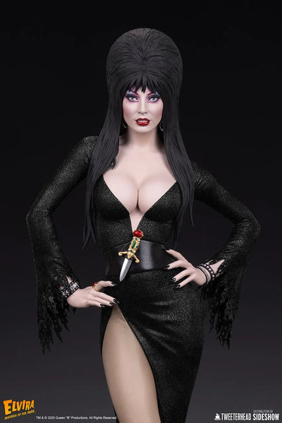 Elvira: Mistress of the Dark (Black Glitter Dress Variant) - LIMITED EDITION: 700 (Black - Variant) – Tweeterhead – ActionFigure Brasil — embalagem