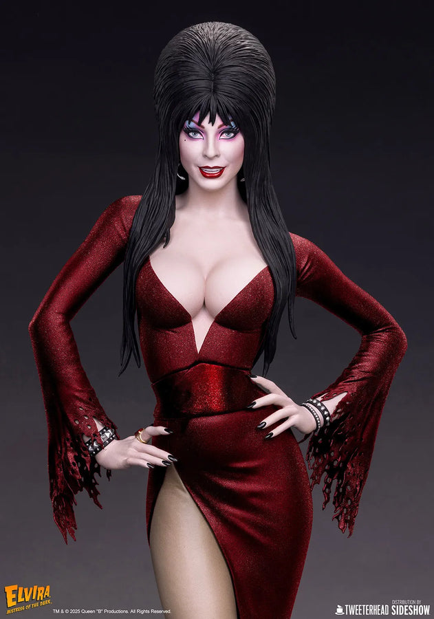 Elvira: Mistress of the Dark (Red Glitter Dress Variant) - LIMITED EDITION: 700 (Red - Variant) – Tweeterhead – ActionFigure Brasil