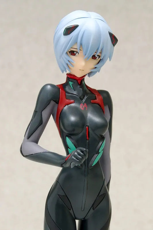 Evangelion Shin Gekijouban - Evangelion Shin Gekijouban: Q - Ayanami Rei - Treasure Figure Collection - 1/10 - Plugsuit ver. (Wave)ㅤ – Wave – ActionFigureBrasil