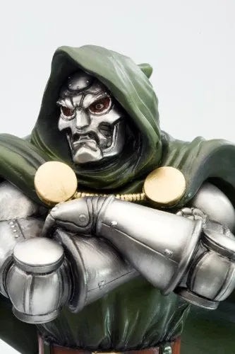 Fantastic Four - Dr. Doom - Fine Art Statue - 1/6 (Kotobukiya)ㅤ – Kotobukiya – ActionFigureBrasil — detalhe do produto