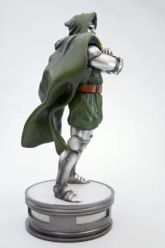 Fantastic Four - Dr. Doom - Fine Art Statue - 1/6 (Kotobukiya)ㅤ – Kotobukiya – ActionFigureBrasil — embalagem