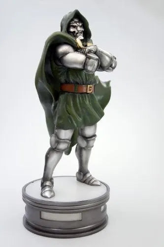 Fantastic Four - Dr. Doom - Fine Art Statue - 1/6 (Kotobukiya)ㅤ – Kotobukiya – ActionFigureBrasil — ambientada