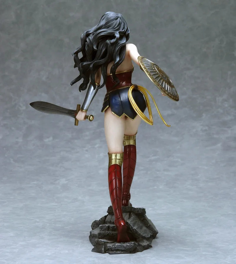 Fantasy Figure Gallery - DC Comics Collection: Wonder Woman New Earth 1/6 PVCㅤ – Yamato USA – ActionFigureBrasil