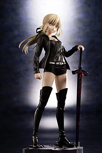 Fate/Grand Order - Saber Alter - 1/7 - Casual ver. (Kotobukiya)ㅤ – Kotobukiya – ActionFigureBrasil — ângulo diferente
