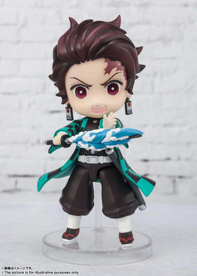 Figuarts mini Tanjiro Kamado Water Breathing "Demon Slayer: Kimetsu no Yaiba"ㅤ – Bandai Spirits – ActionFigureBrasil