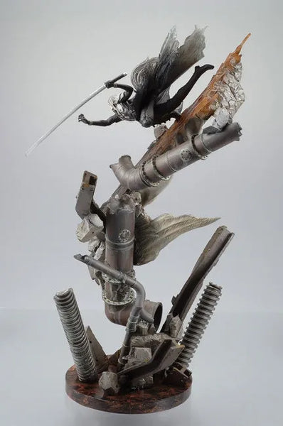 Final Fantasy VII: Advent Children - Sephiroth - Sculpture Arts (Kotobukiya, Square Enix)ㅤ – Kotobukiya – ActionFigureBrasil — ângulo diferente