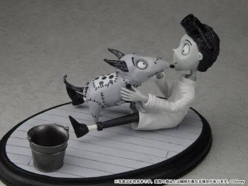 Frankenweenie - Sparky - Victor Frankenstein (Yamato)ㅤ – Yamato – ActionFigureBrasil